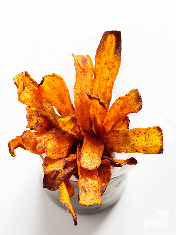 Crispy Carrot Chips -- dip these in a greek yogurt tzatziki sauce and it would be the ULTIMATE snack!