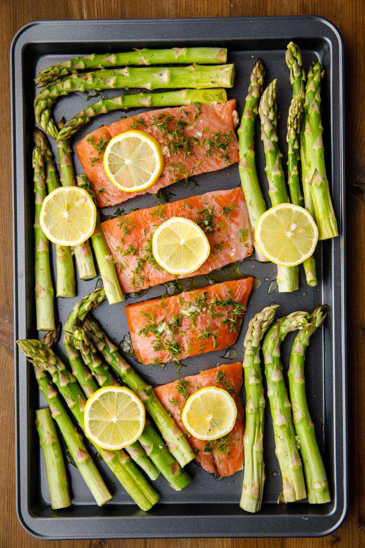 Lemon Garlic Salmon With Roasted Asparagus (Easy And Quick) | Paleo Grubs