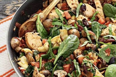 One-Skillet Paleo Mediterranean Chicken