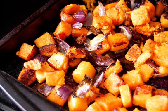 Roasted Butternut Squash and Onions | Paleo Grubs