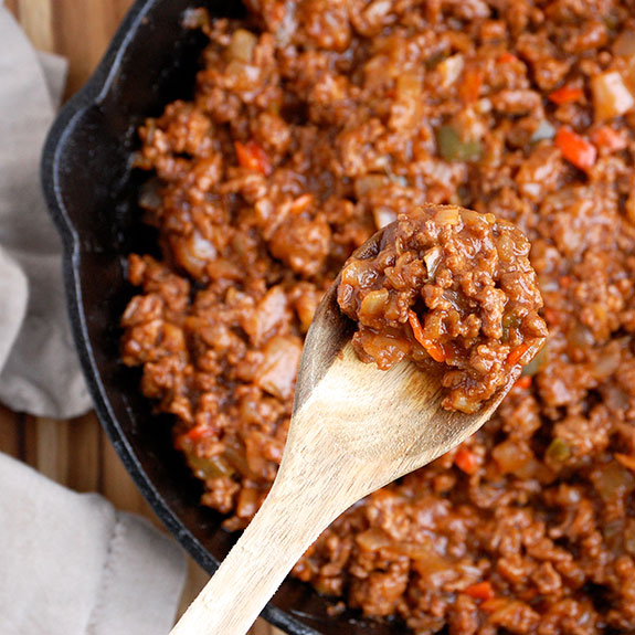 Sloppy Joes with Sweet Potatoes- a healthier, and in my opinion, tastier version of the classic sloppy joe. Make it even healthier by substituting ground beef with ground turkey.