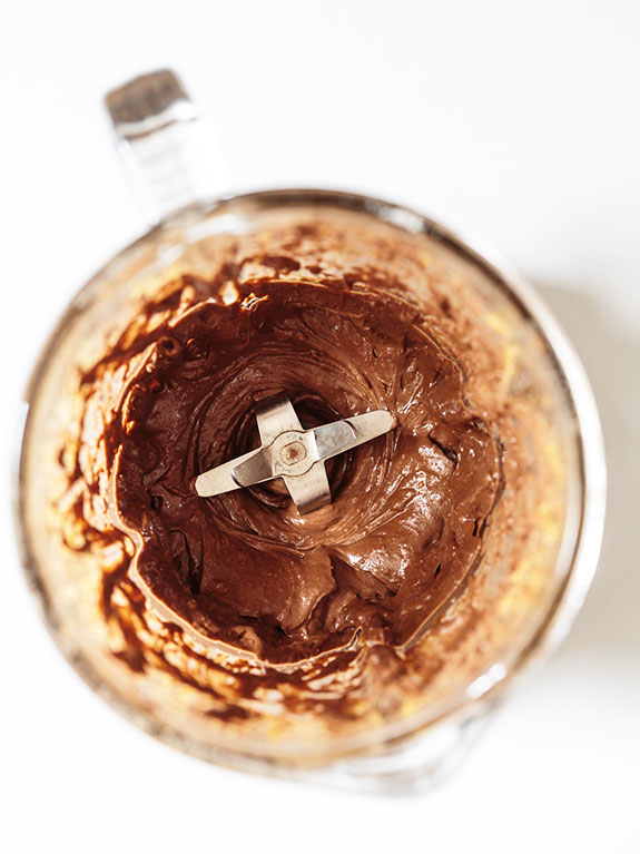 blending the nutella