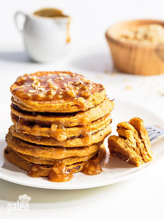 Holy moly are these pumpkin pancakes to die for! And they only have 3 ingredients.