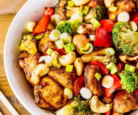 This Cashew Chicken recipe has all the flavors of Chinese take-out and it’s still perfectly Paleo!