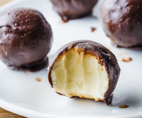 Paleo ice cream truffles are the perfect dessert – subtly sweet, creamy, and cool.