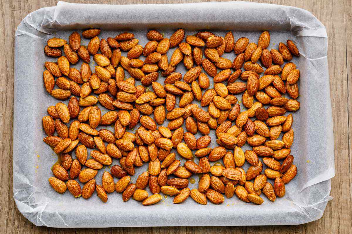 Honey Roasted Almonds - Beeyond the Hive