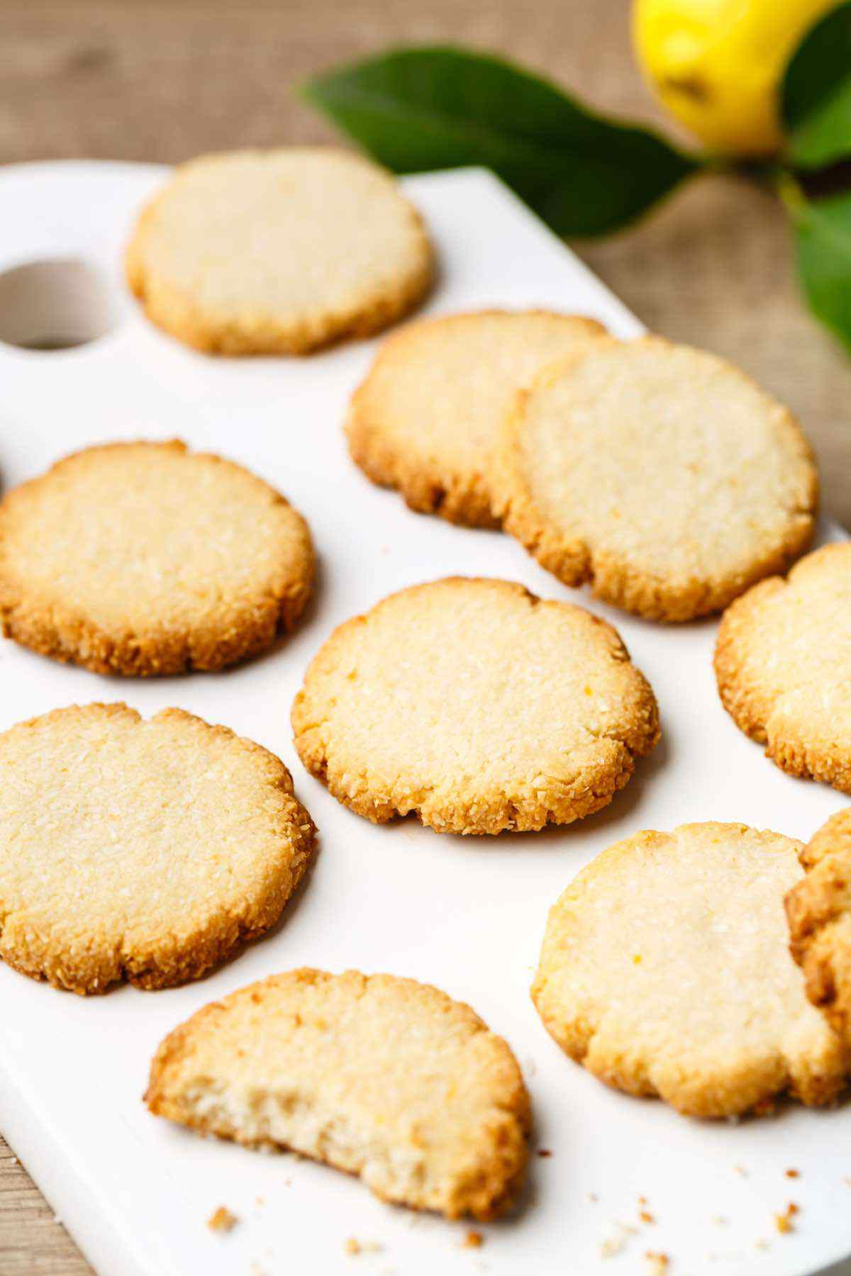 shortbread lemon cookies