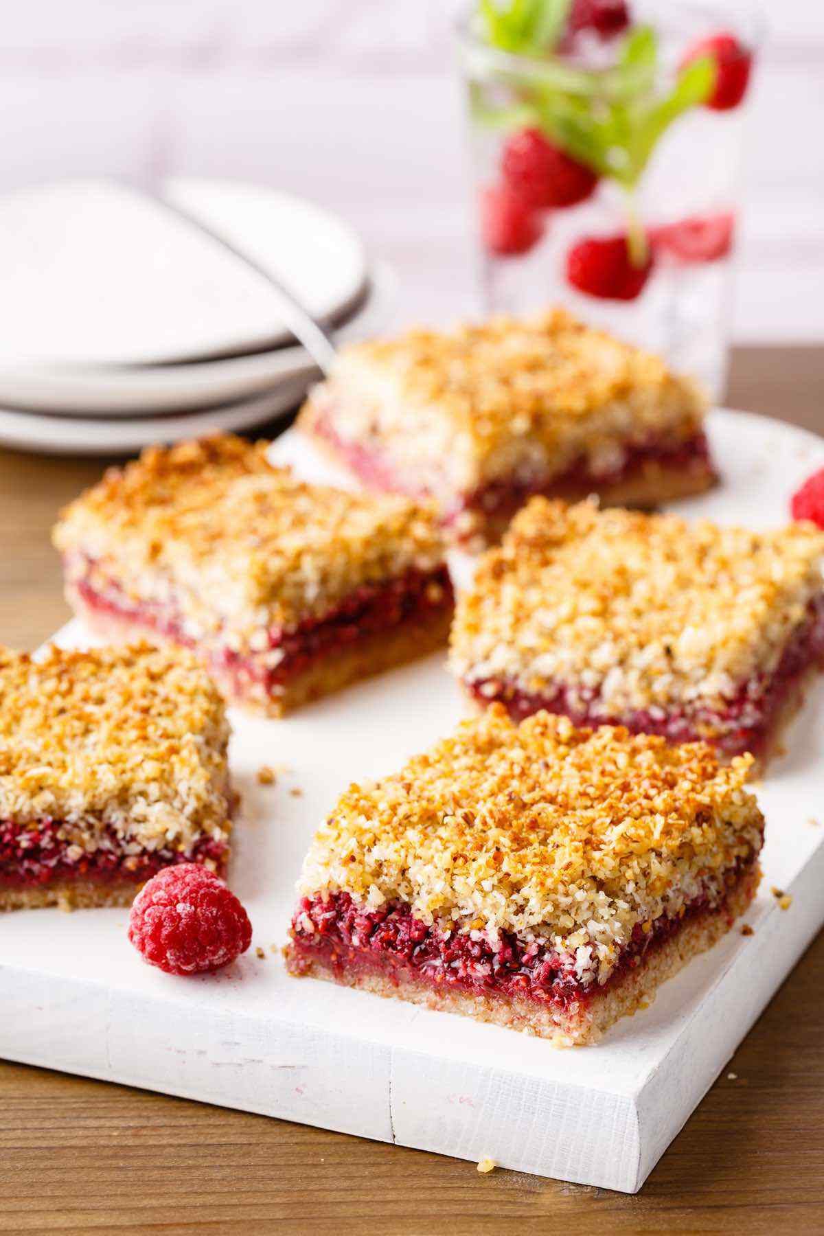 Looking for a healthy snack that makes excellent use of your preferred choice of berries and chia seeds? Check out this recipe for raspberry crumble bars -- swap out the raspberries for your favorite berries as you please.