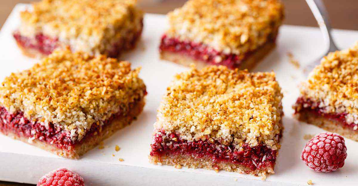 Raspberry Crumble Breakfast Bars - Paleo Grubs