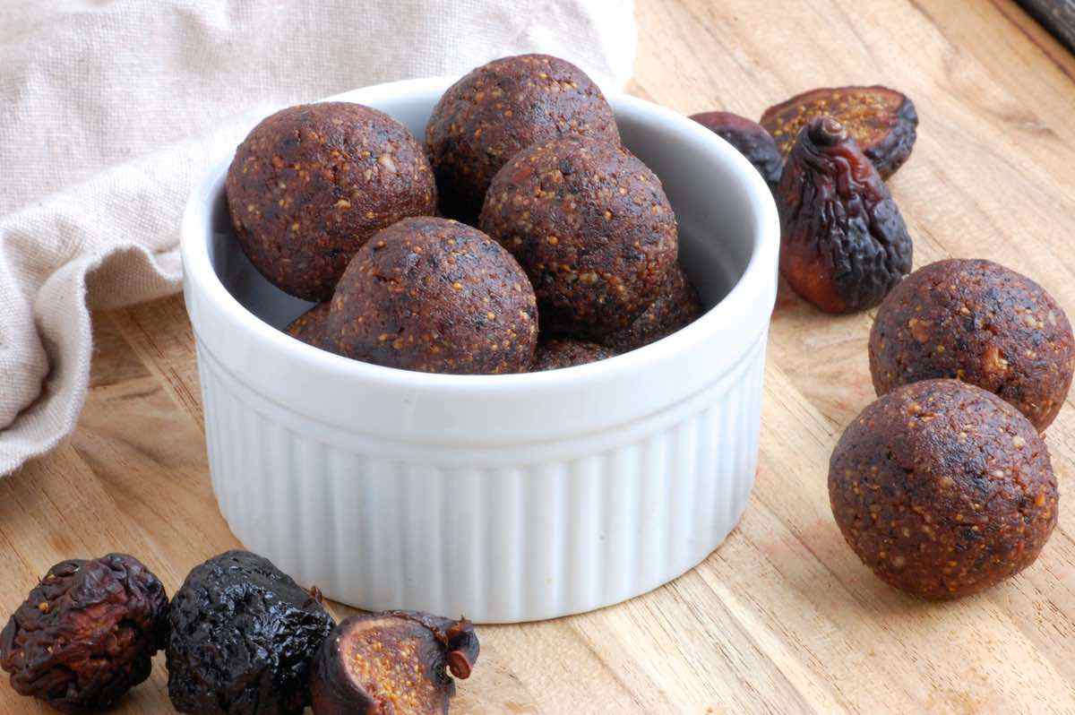 Chocolate Fig Bites