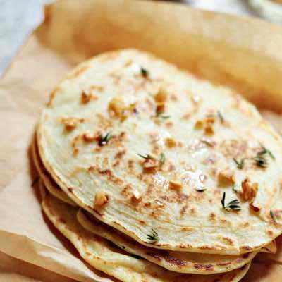 Easy Paleo Garlic Naan Bread