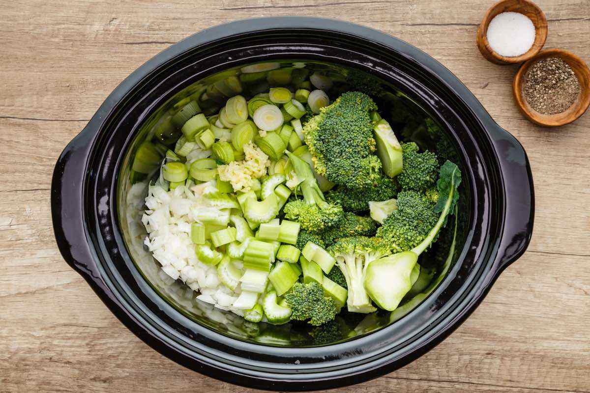 Crockpot Paleo Broccoli Soup