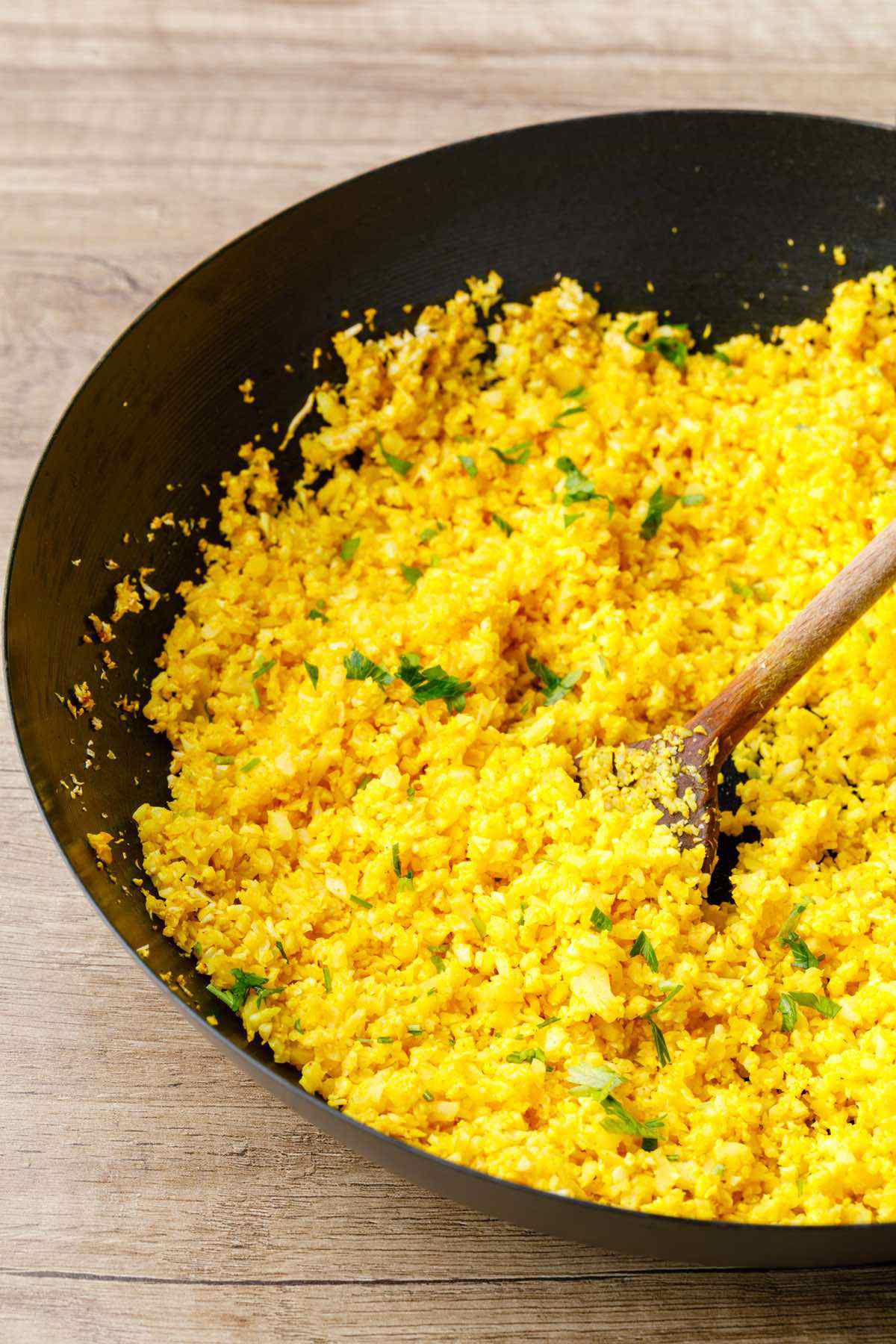 Low Carb Turmeric Cauliflower Rice