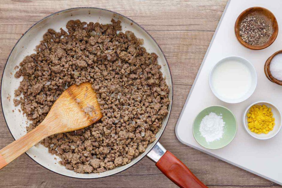 Garlic Roasted Broccoli and Ground Beef Casserole - Paleo Grubs