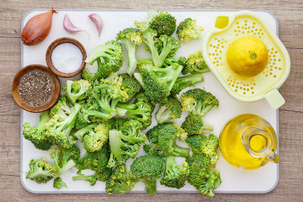 5-Ingredient Roasted Broccoli with Lemon