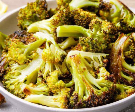 5-Ingredient Roasted Broccoli with Lemon