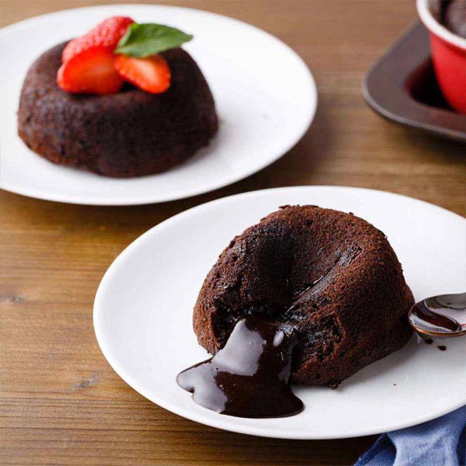 6-Ingredient Molten Chocolate Lava Cakes