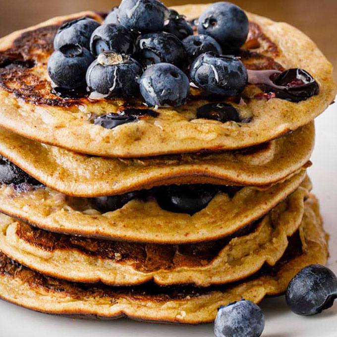 Homemade Flourless Blueberry Banana Pancakes