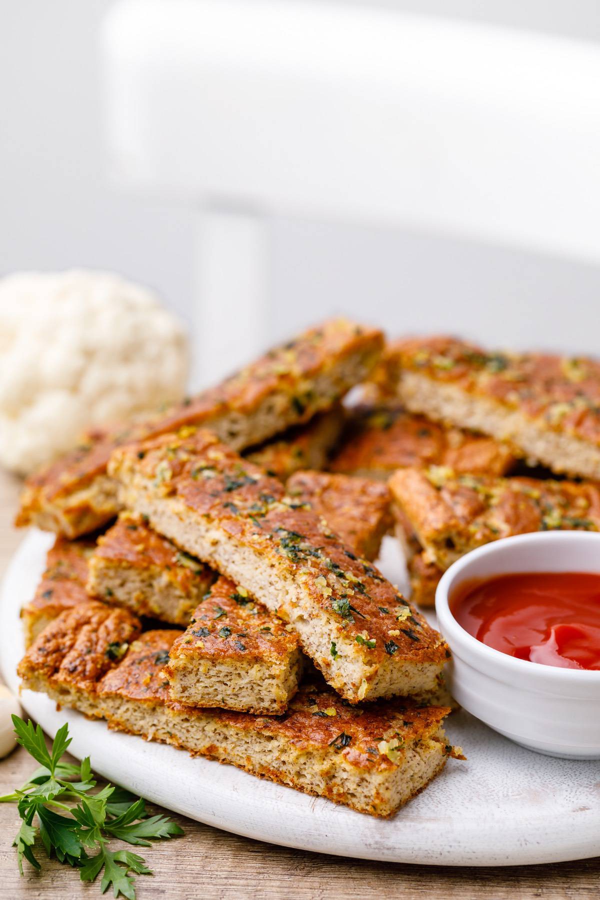 garlic cauliflower breadsticks