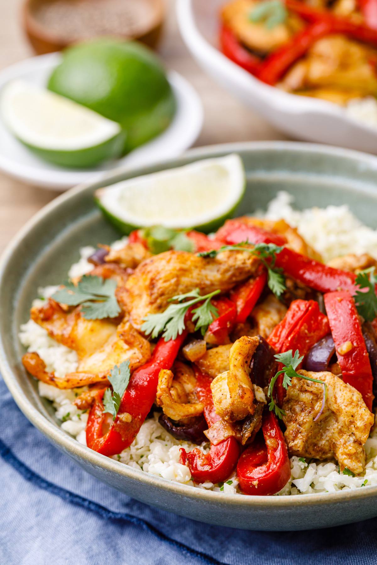 cilantro cauliflower rice chicken bowl