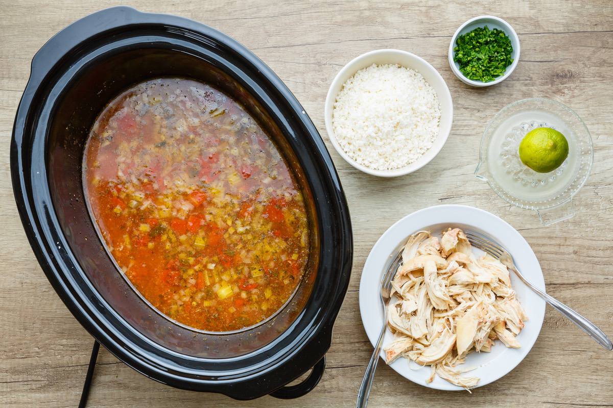 slow cooker chicken cilantro lime cauliflower rice soup