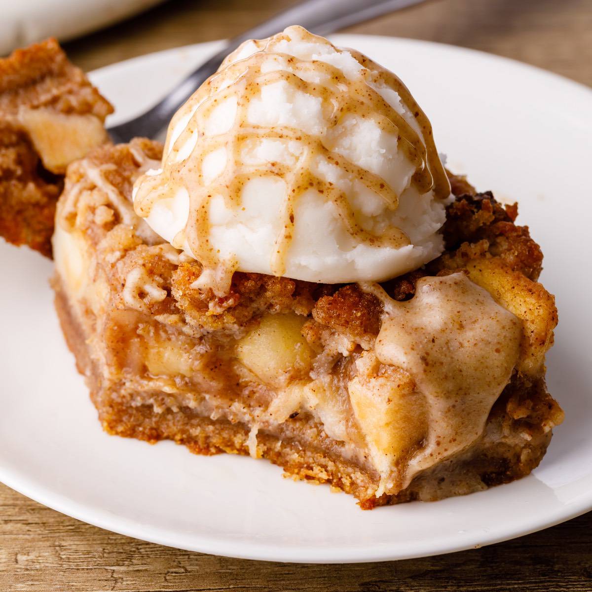 Caramel Drizzled Apple Pie Bars