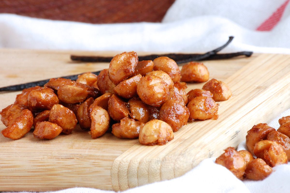 Cinnamon Honey Roasted Walnuts - Paleo Grubs